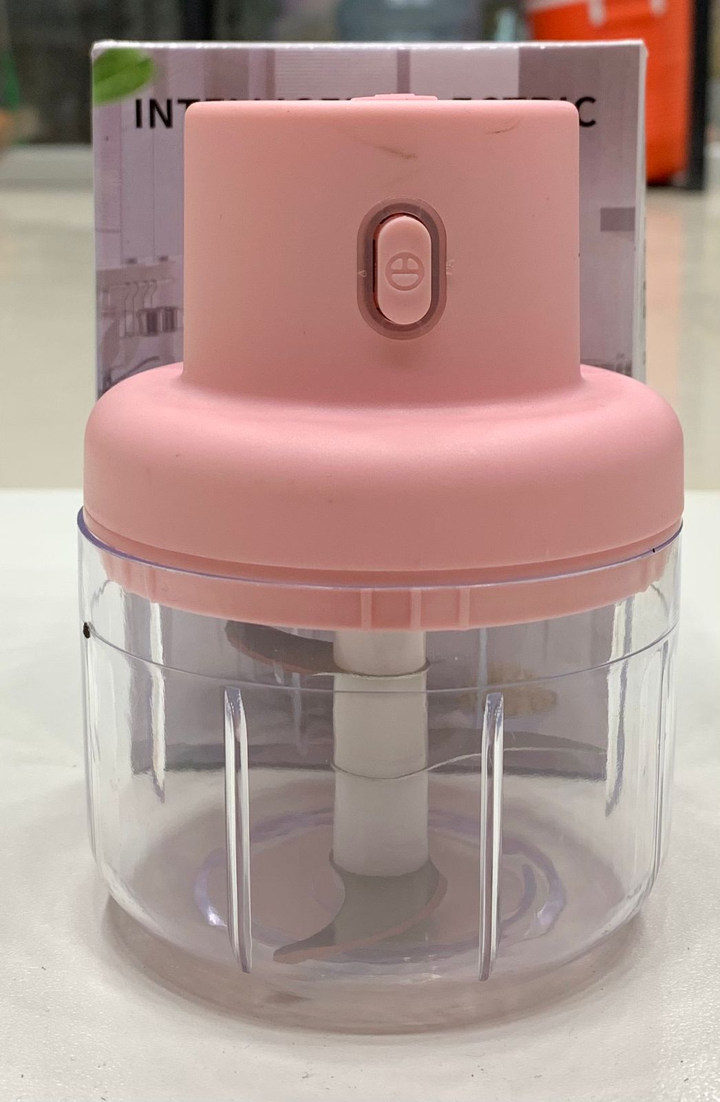 Compact Garlic Chopper